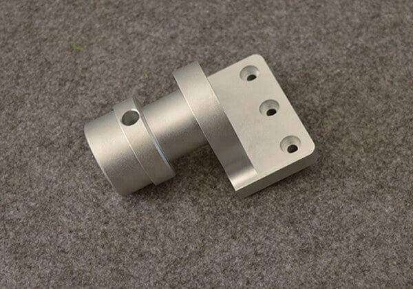 Aluminum CNC milling and turning parts for IoT solutions 1